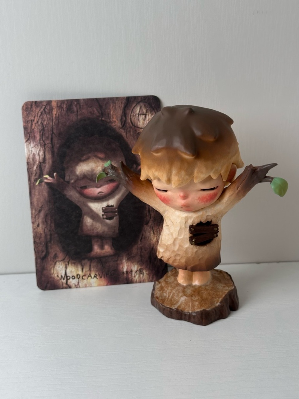 Hirono Reshape Series “Woodcarving” Figure